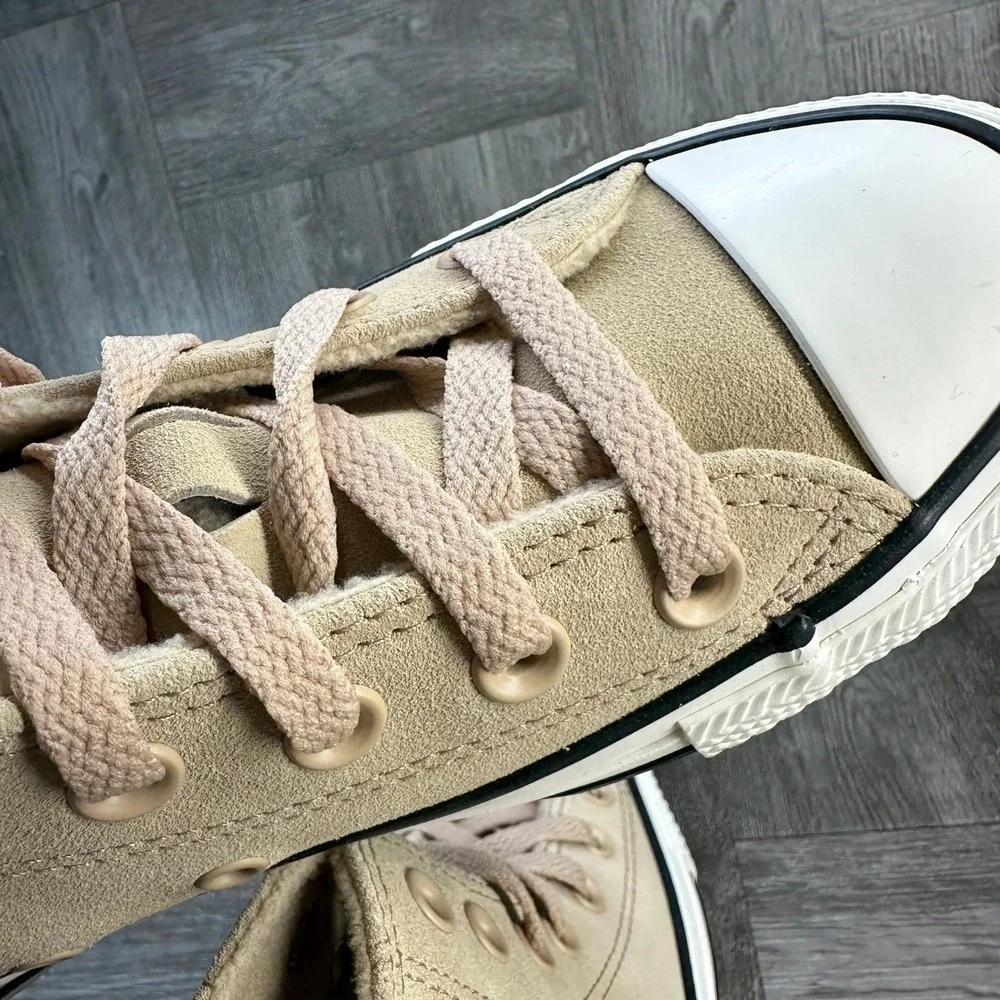 Converse High Top Sneakers Womens 5 Tan Suede Fleece Lined Chuck Taylor NEW - Picture 7 of 8